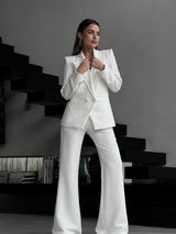 חליפת אודרי לבן