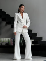 חליפת אודרי לבן