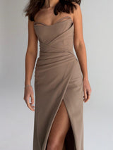 שמלת לג׳נד חאקי