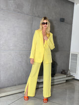 חליפת אנג׳לה צהוב