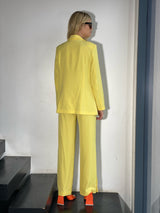 חליפת אנג׳לה צהוב