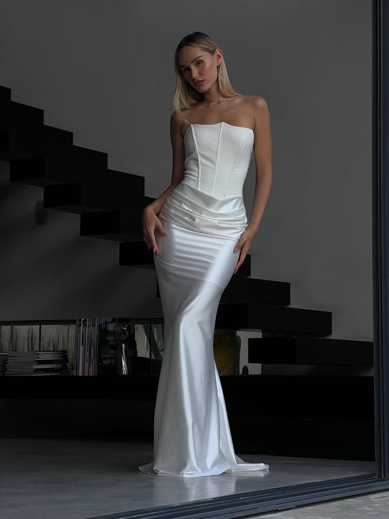 שמלת סיאנה לבן